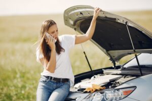 Heb ik recht op opechhulp als ik in iemand anders zijn auto rij ?